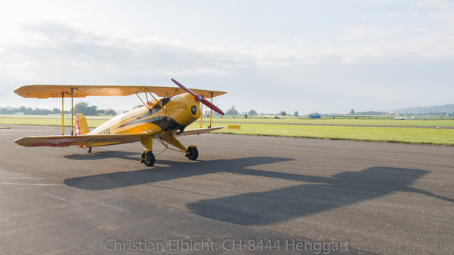 Morgens um sieben ist die Welt noch in Ordnung.......Bücker 131 HB-UTN