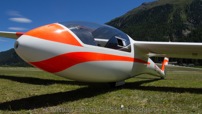 Detailansicht der ASW15a HB-1008 - von vorne.