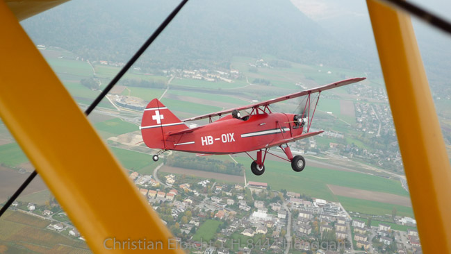 Roesgen HB-OIX im Formationsflug mit einem Bücker Bü 131