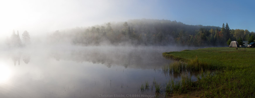 Morgenstimmung auf dem Riverside Camping in Madawaska (Nähe Algonquinn-Park).